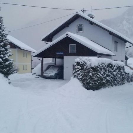 Ferienwohnung Haus Cerny Бад Гойзерн Екстериор снимка